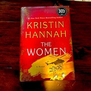 Kristin Hannah’s Newest Book. “The Women”. Like new!